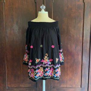 Beautiful multicolored top with bell sleeves